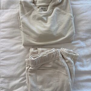 ROWAN Richer Poorer Women's Cream Loungewear Set